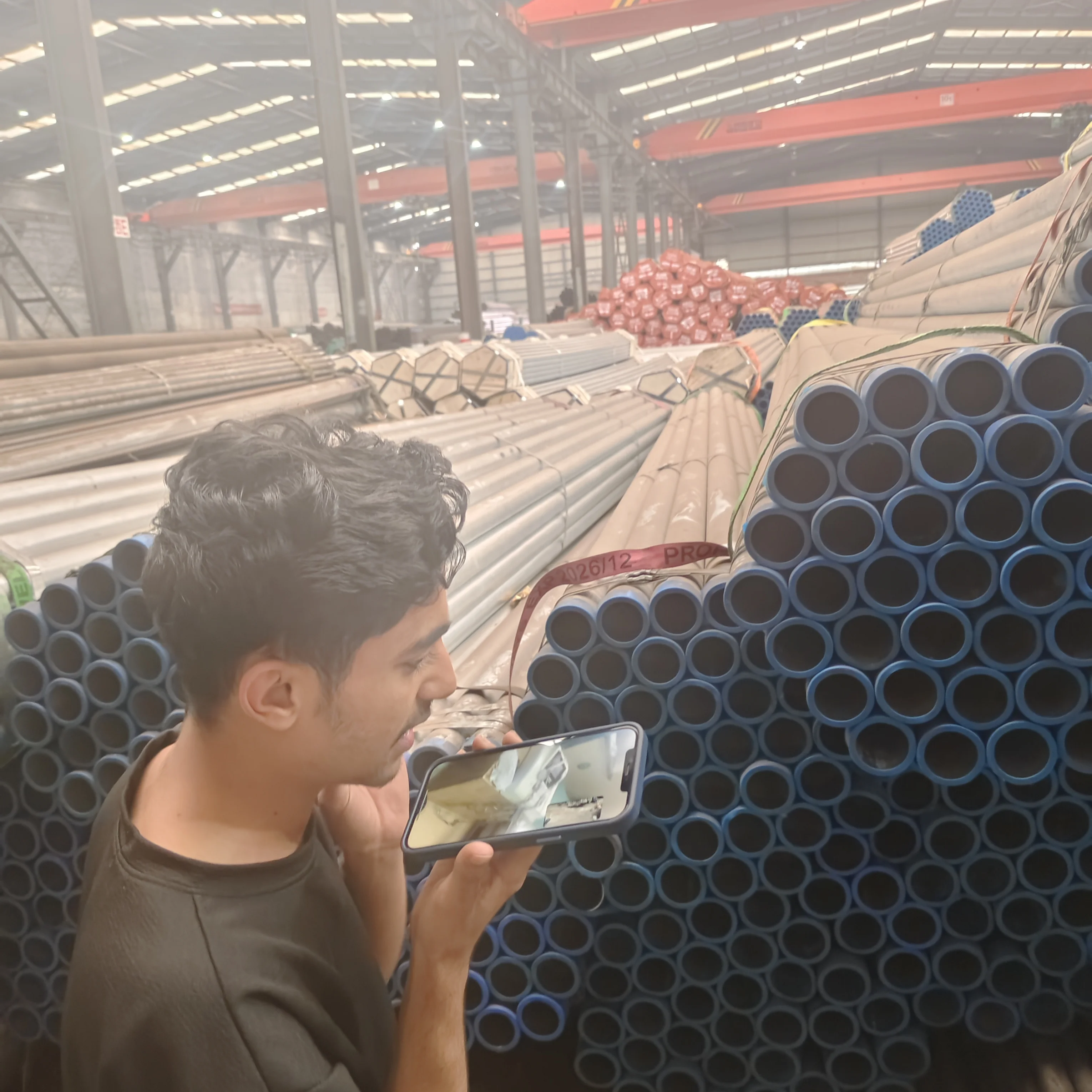 Round Galvanized Steel Pipe Steel Tube with Zinc Coated Carbon Steel Gi Pipe