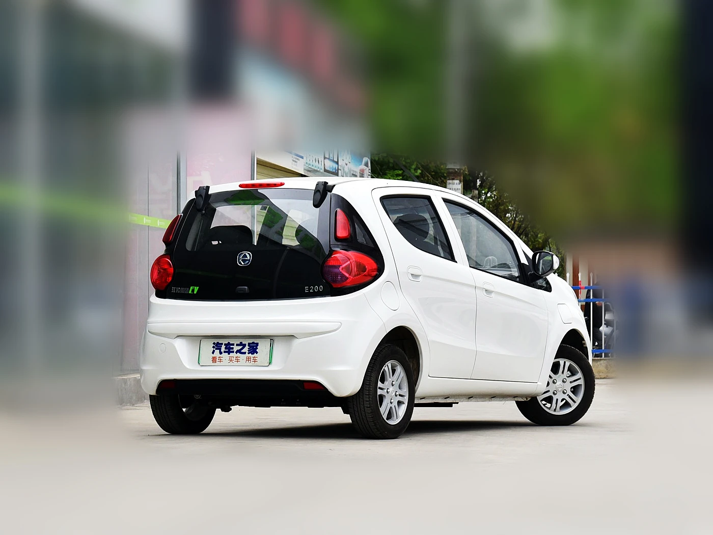 Baic company cheap mini electric vehicle directly from factory Family use ev with long range New style good quality sport auto