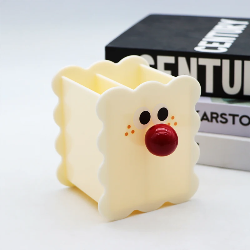 Luxury Plastic Red Nose Cute Acrylic Pen Holder Pencil Case Divided Design with Ruler Holder Convenient Pen Storage Holder