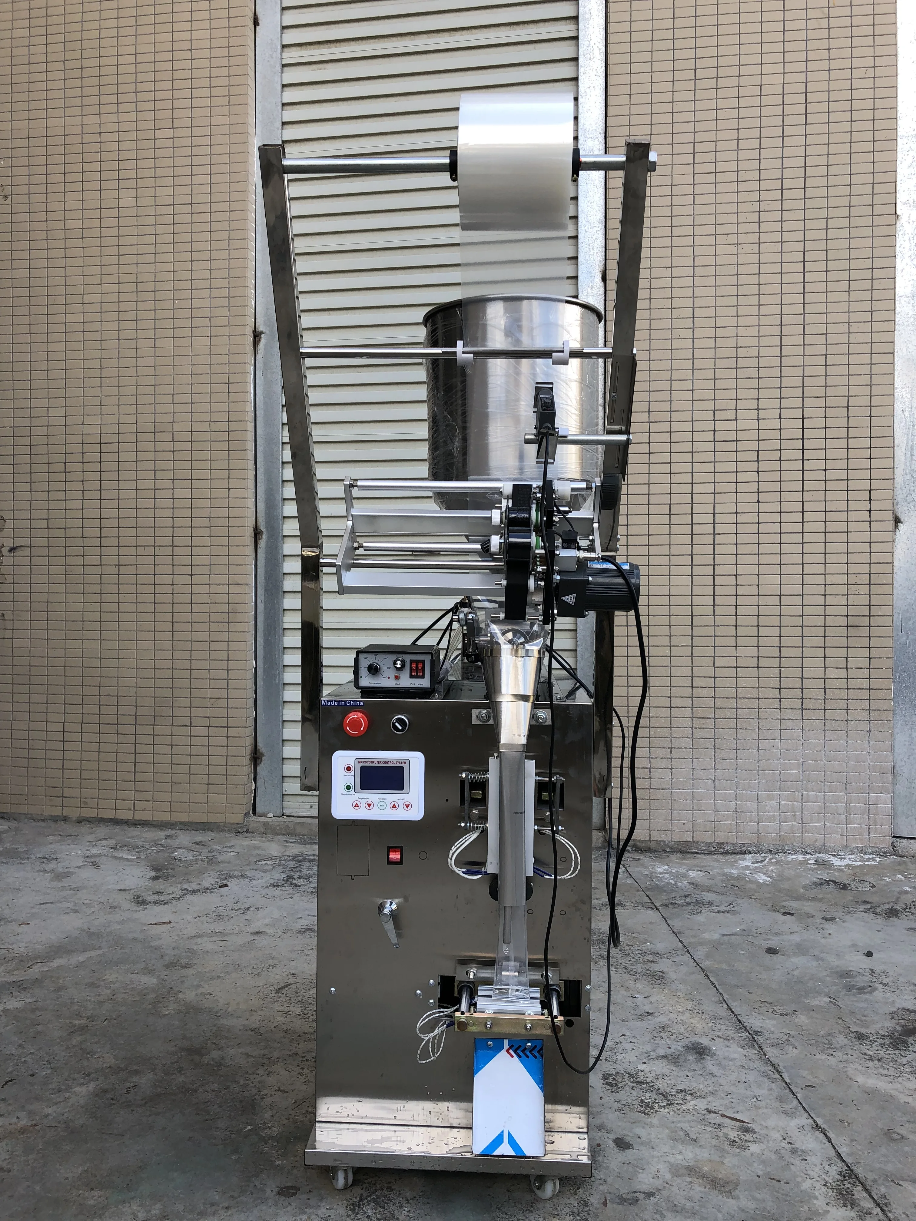 Automatic Ketchup Stick Round Corner Honey Sachet Filling Packing Machine