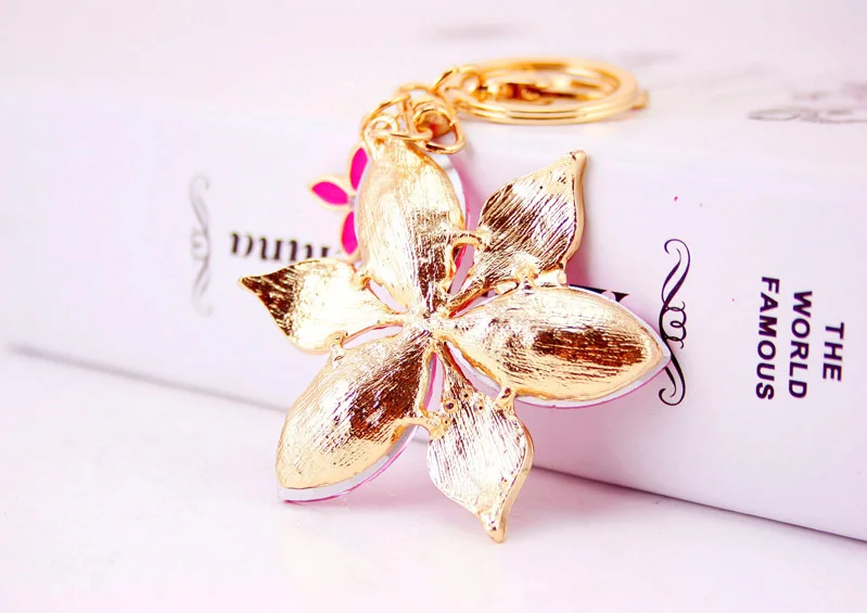 Crystal Flower Keychain Glittering Big Full Rhinestone Alloy Key Chain Holder For Women Girl Car Bag Accessories Fashion Keyring