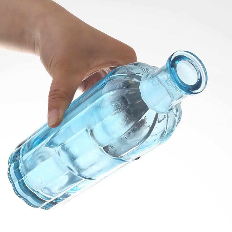 Wholesale Low MOQ vodka Stock empty bottle High-quality 750ml Whiskey