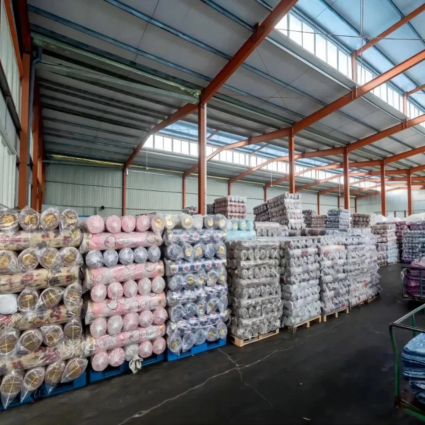 Zhejiang Factory Wholesale 85GSM Polyester Microfiber Bedsheet Fabric Disperse Printing Bedding Fabric