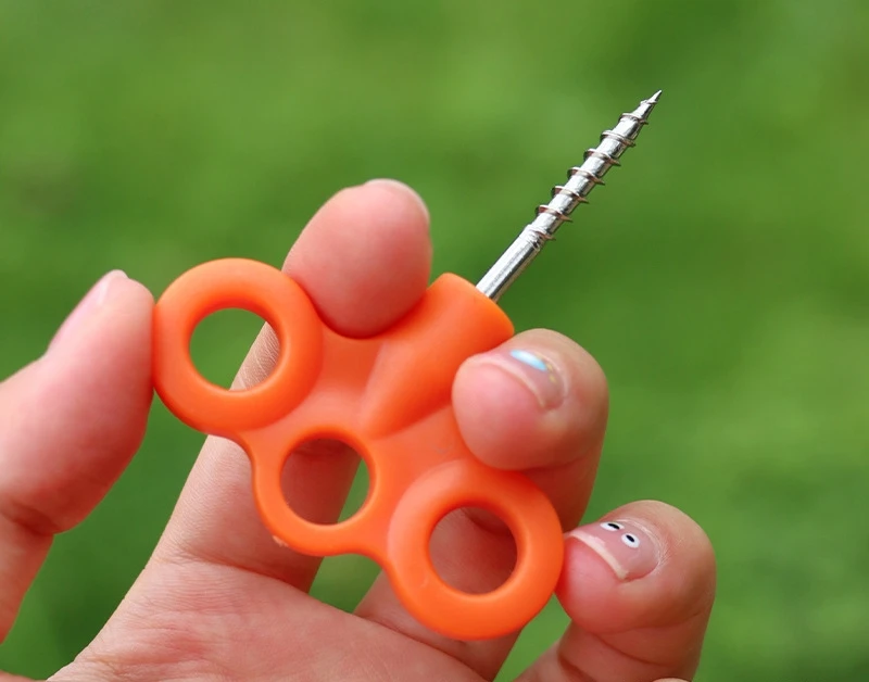 4 color Heavy Duty 65mm Screw in Tent Stakes  Ground Anchors Screw in Tent Pegs Camping Stakes