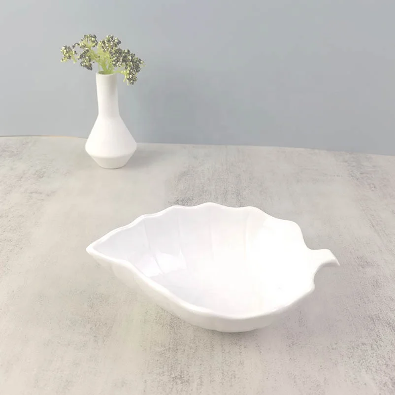 Оптовая продажа, керамические миски с листьями, блюдо из белого фарфора, блюдо с белыми листьями, сервировочное блюдо для столовой, домашняя посуда