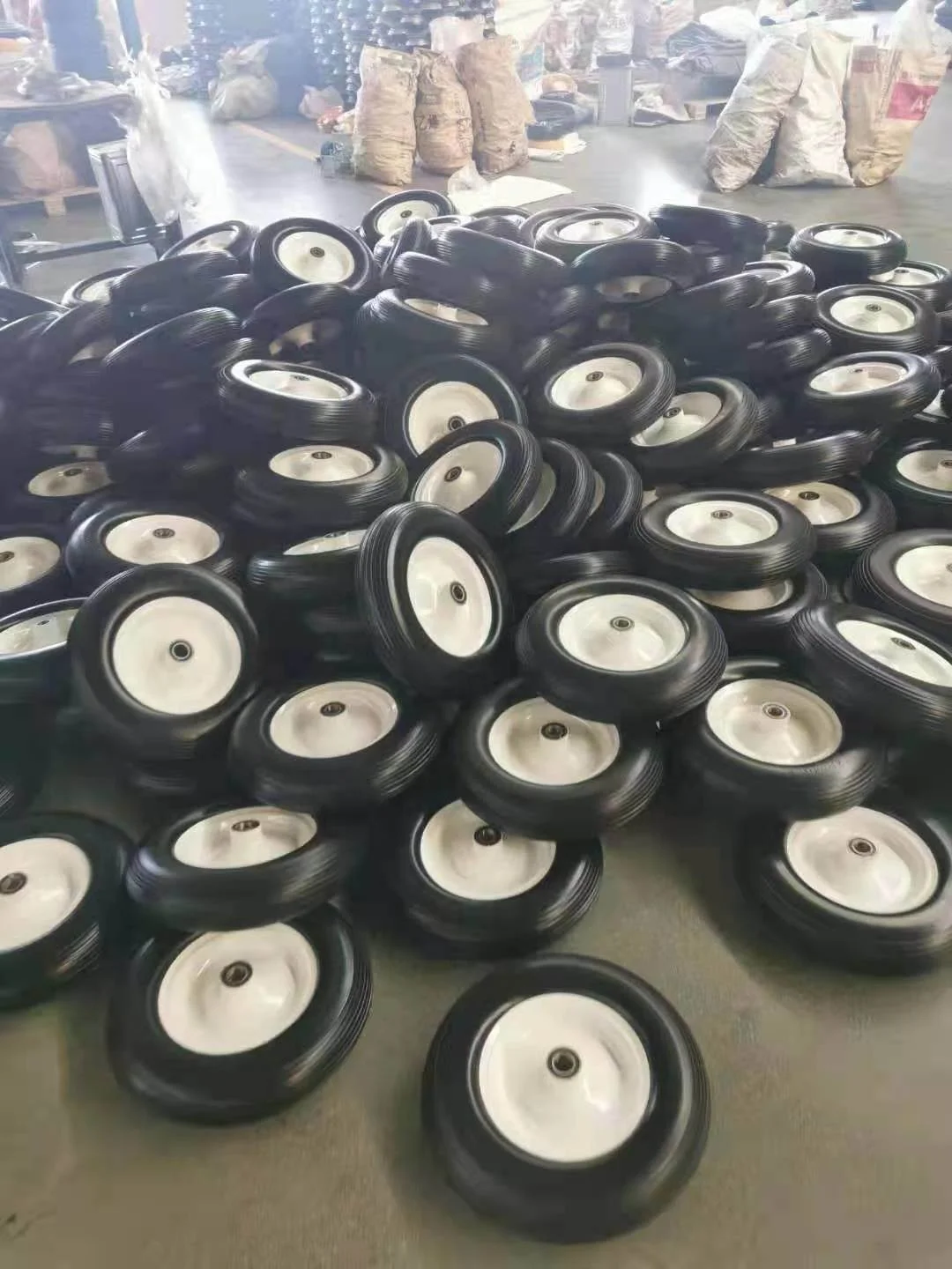 3.50-5 wheelbarrow wheels Small pneumatic rubber wheel with rim and bearing and PU foam wheels