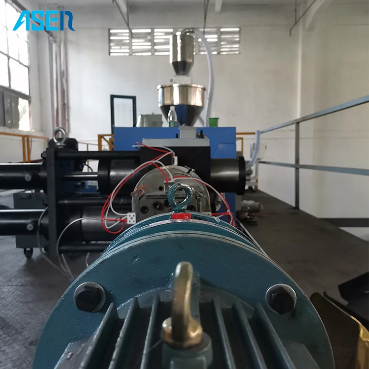 
Sms spunbond nonwoven fabric making machine nonwoven fabric making machinery nonwoven fabric perforating machine 