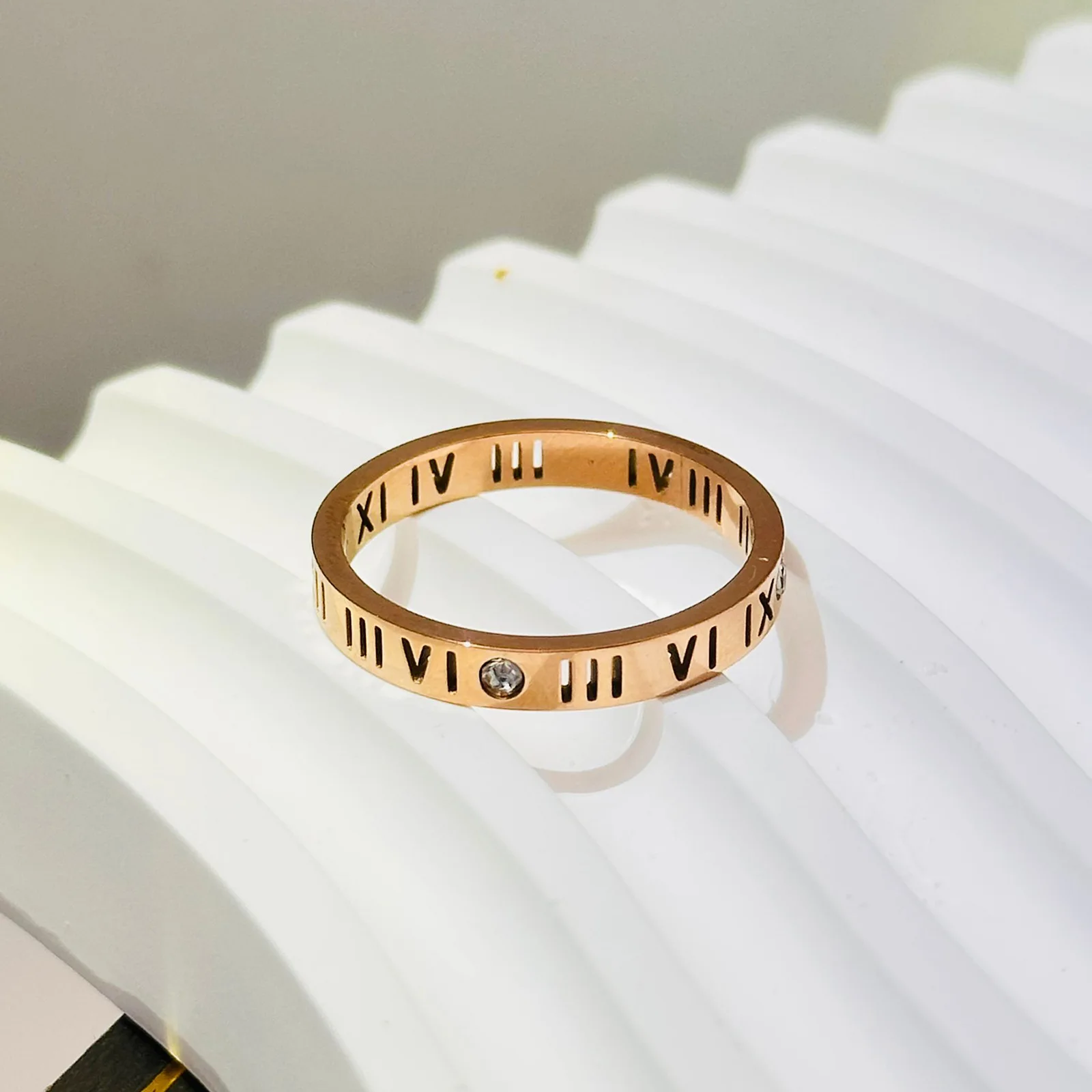 YW Fashion Ring Titanium Steel Material Indelible Roman Numeral Ring Gold Rings For Women