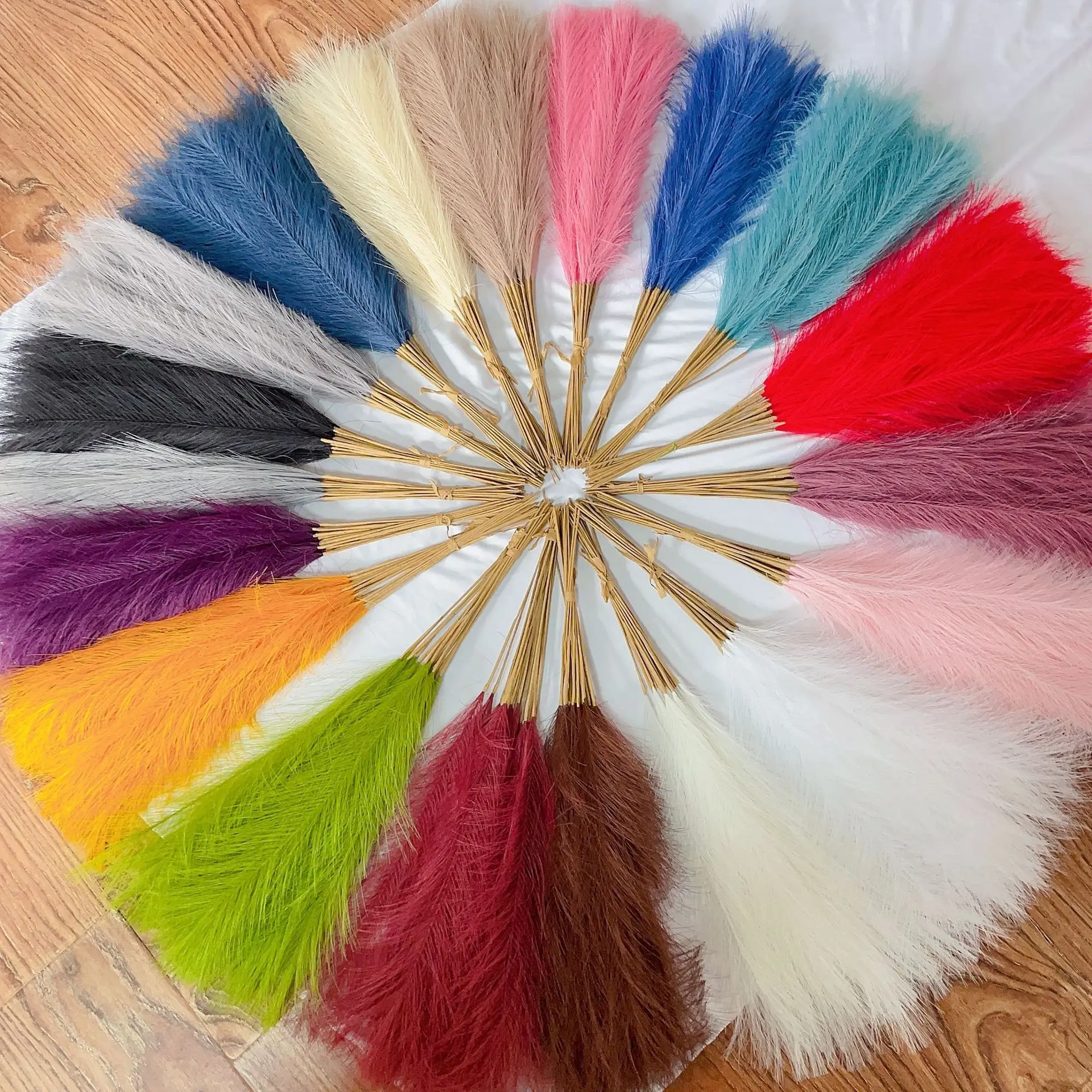 55cm Pampas Grass Artificial Cattail Reed Faux Reed Grass Decorative Supplies Artificial Flower Pampas Grass