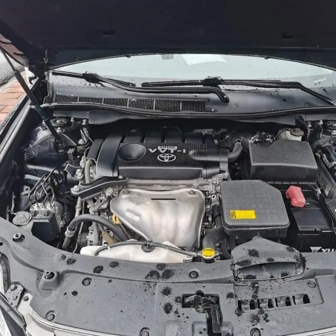 2012 черный 2.5L при автоматической TOYOTA CAMRY Подержанный