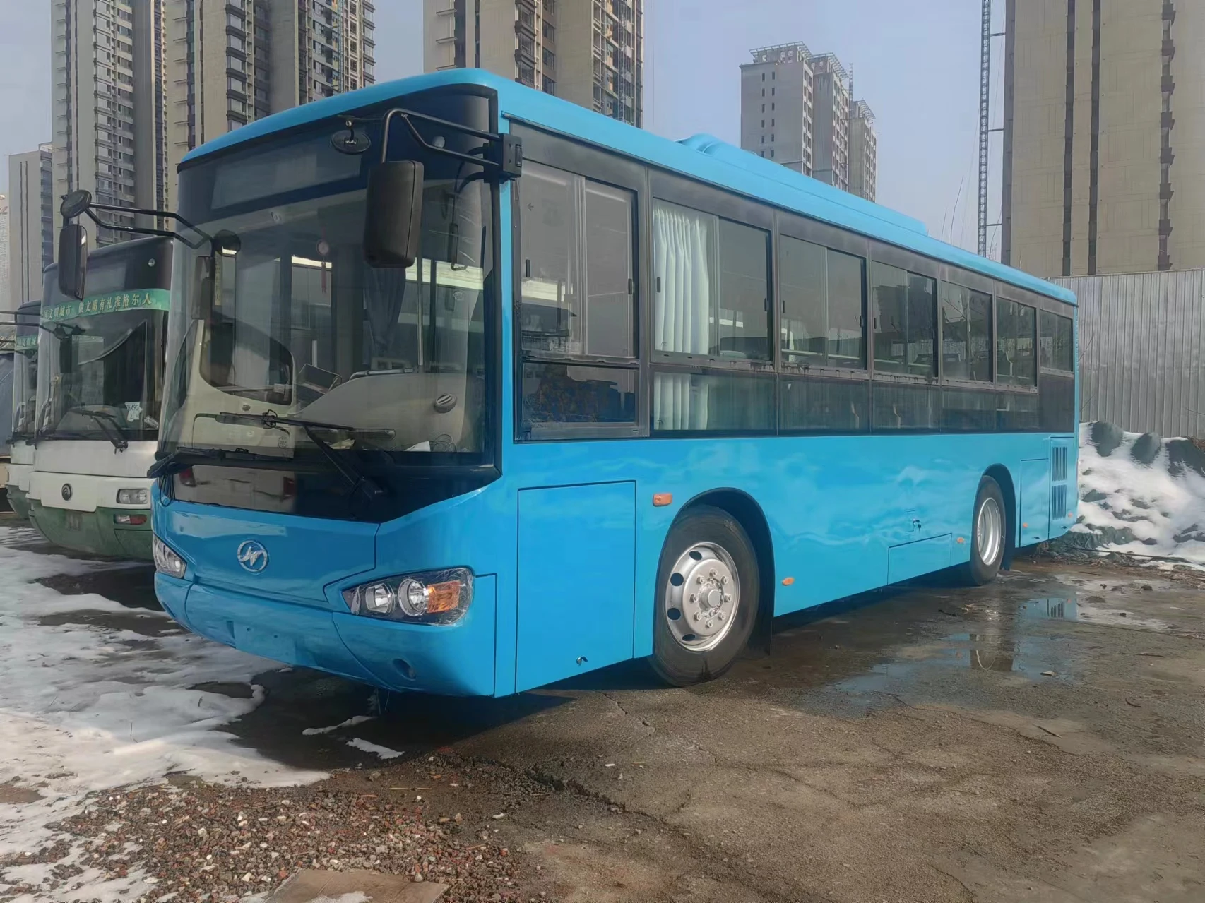 Б/у хигер дизельный автобус 10 м городской для продажи б/у 32 мест вместимостью 50-60 стоячих пассажиров
