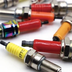 Professional motorcycle parts supplier, motorcycle spark plug manufacturer E6TC/BP7HS D8TC/D8EA A7TC/C7HSA H74S B7TC/C7E