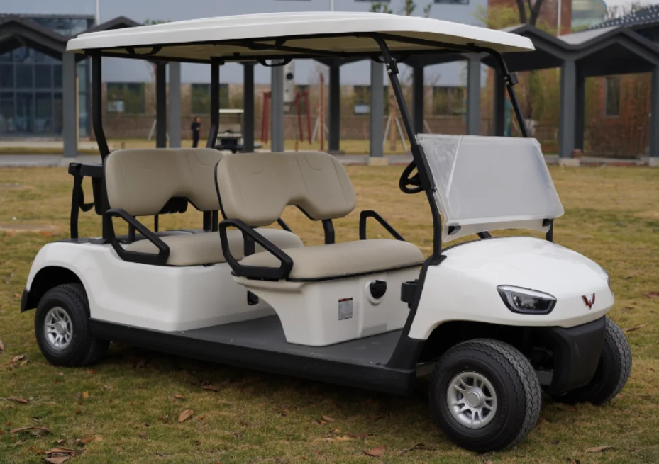 China Factory Outlet Hot Sale 48V Mini Electric Adult Tour Car Classic Vintage Vehicle