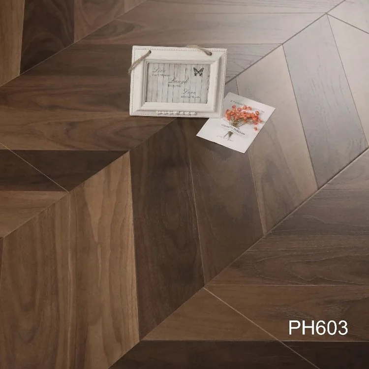 China Laminate Flooring Wood Parquet Laminate Flooring for sale