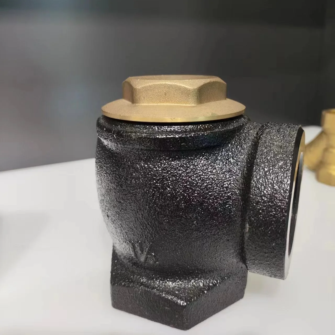 KOEO Nice price Angle Check Valve for fuel lines on top of fuel storage tanks