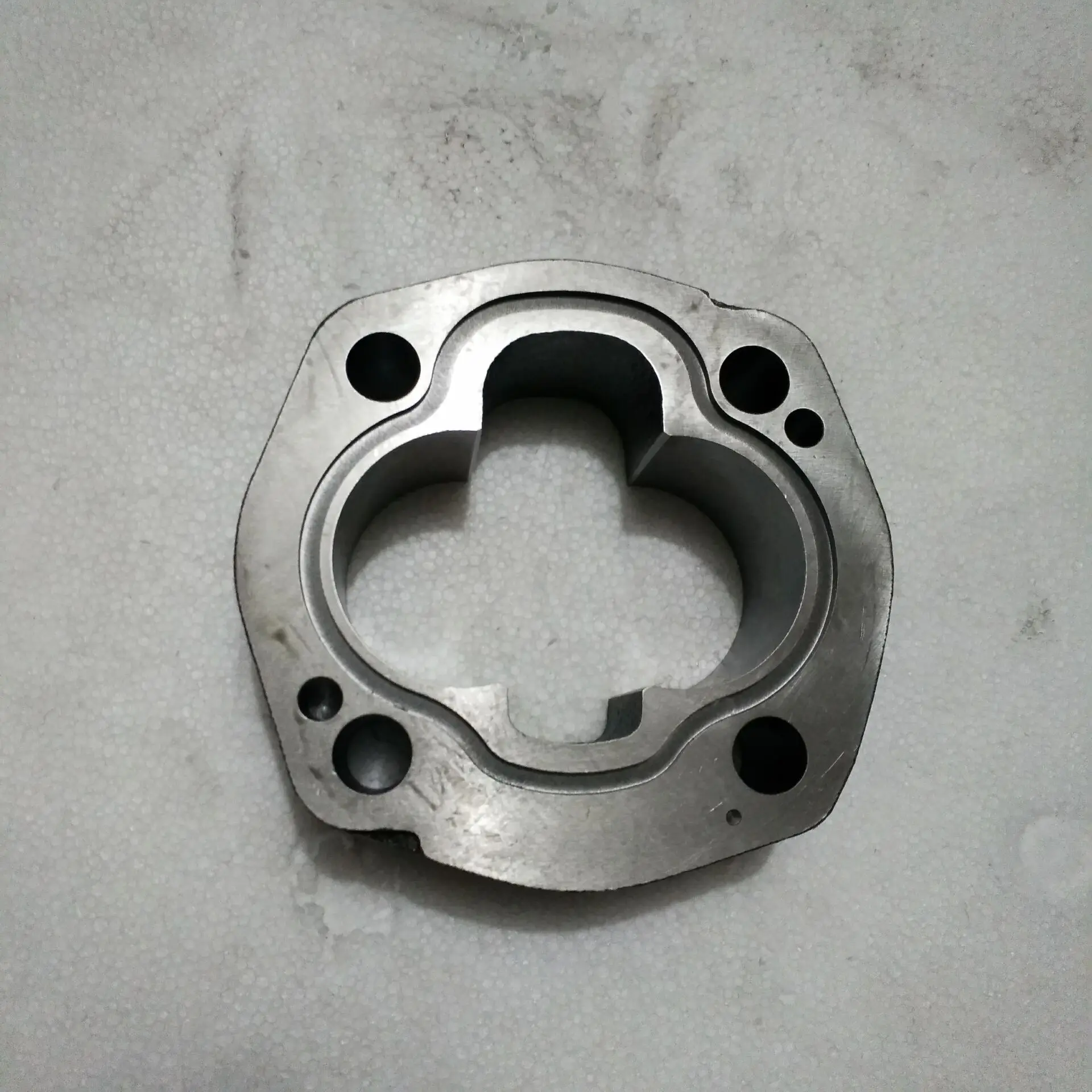 Parker P350 323-8105-100 323-8107-100 323-8110-100 323-8112-100 323-8115-100 323-8117-100 323-8120-100 323-8122-100 323-81