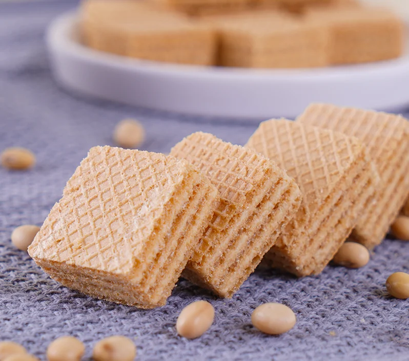 68g Wholesale sweet snack soya-milk wafer biscuit