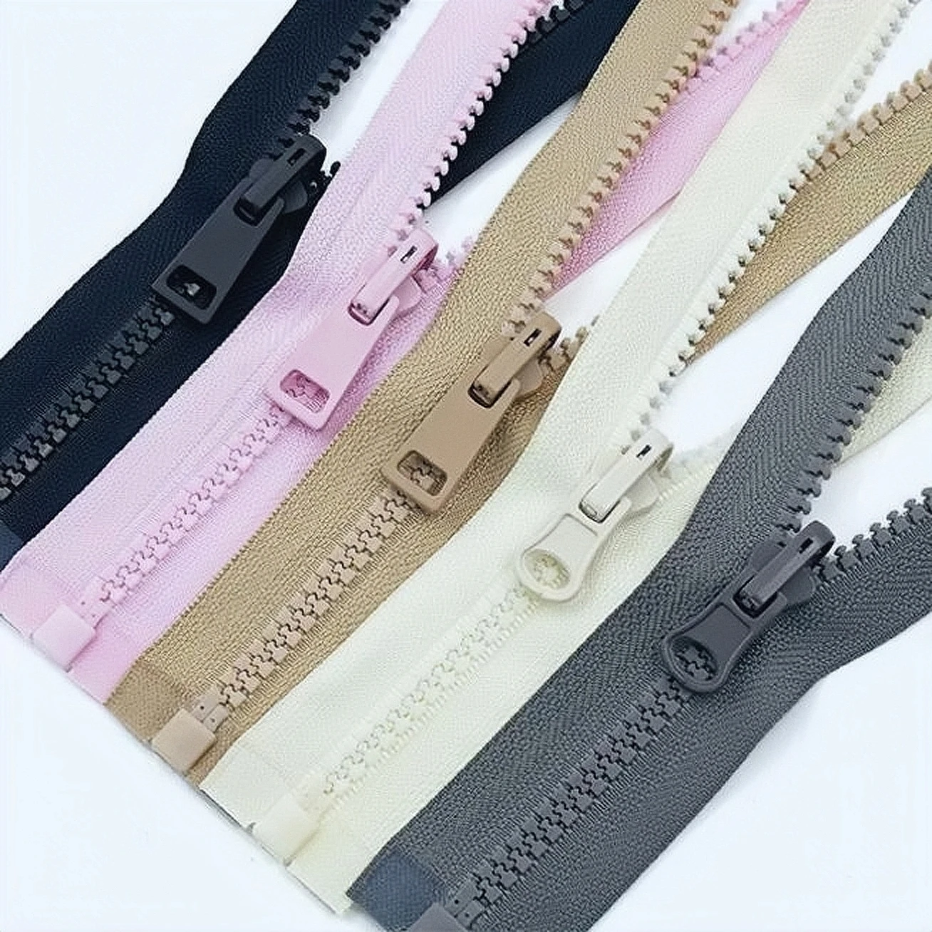 Wholesale Factory Price Dyeable Tape Close-end Plastic Zipper