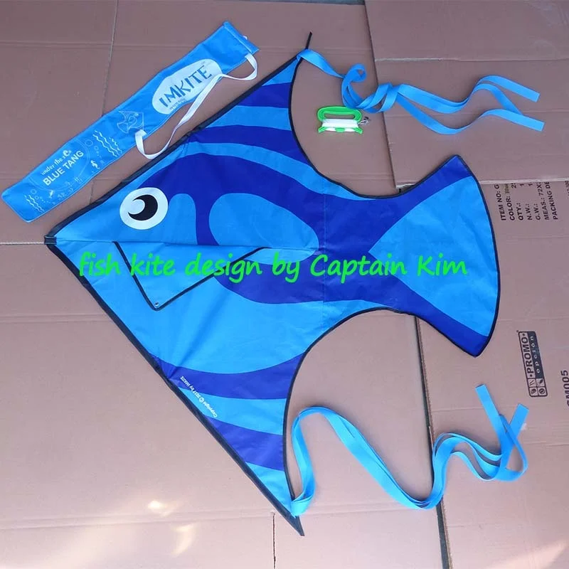 popular easy flying customized animal kite / fish kite from weifang kite factory