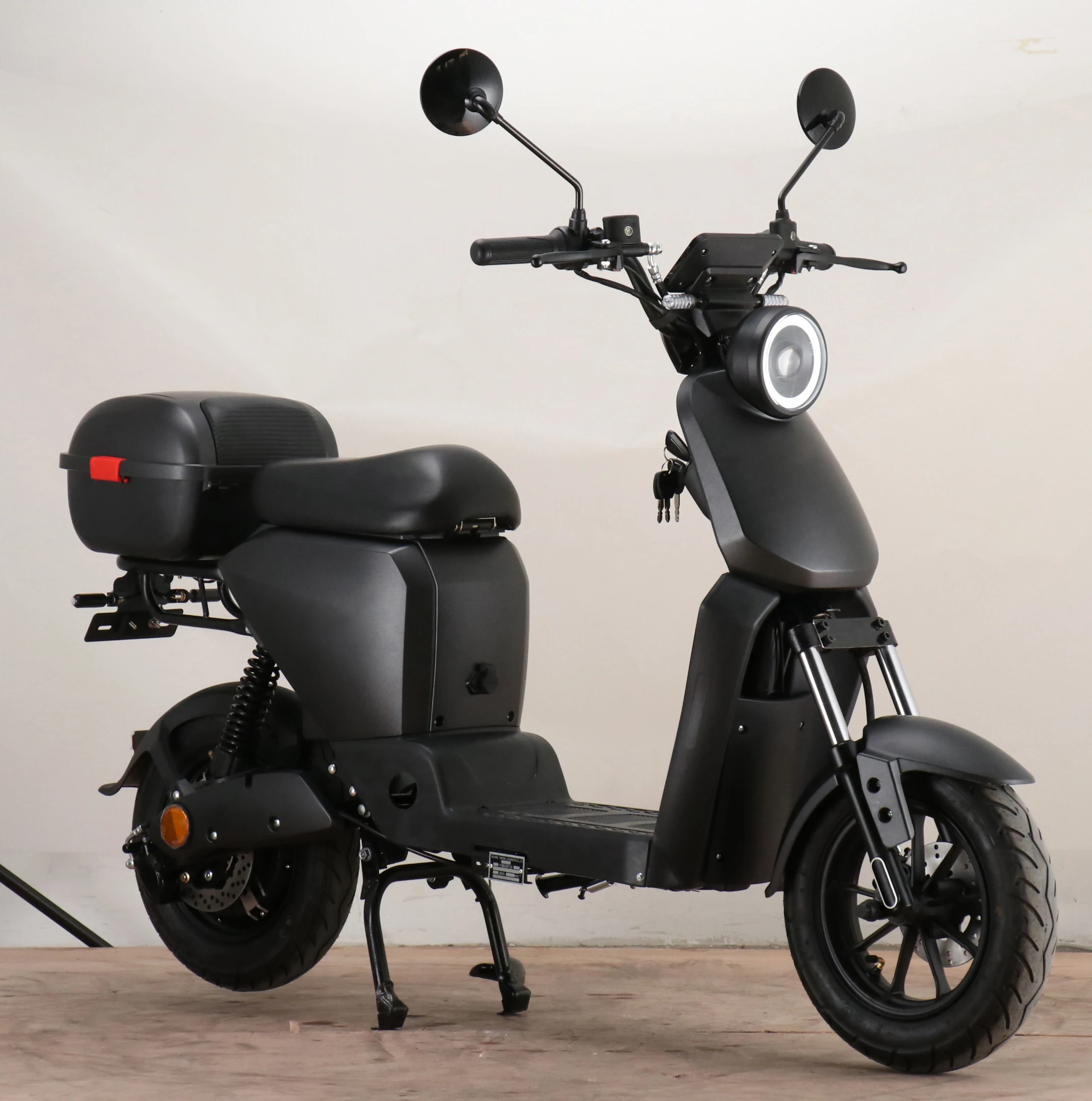 Wholesale Chopper Bike Citycoco Fashionable Lithium Battery Delivery Electric Scooter