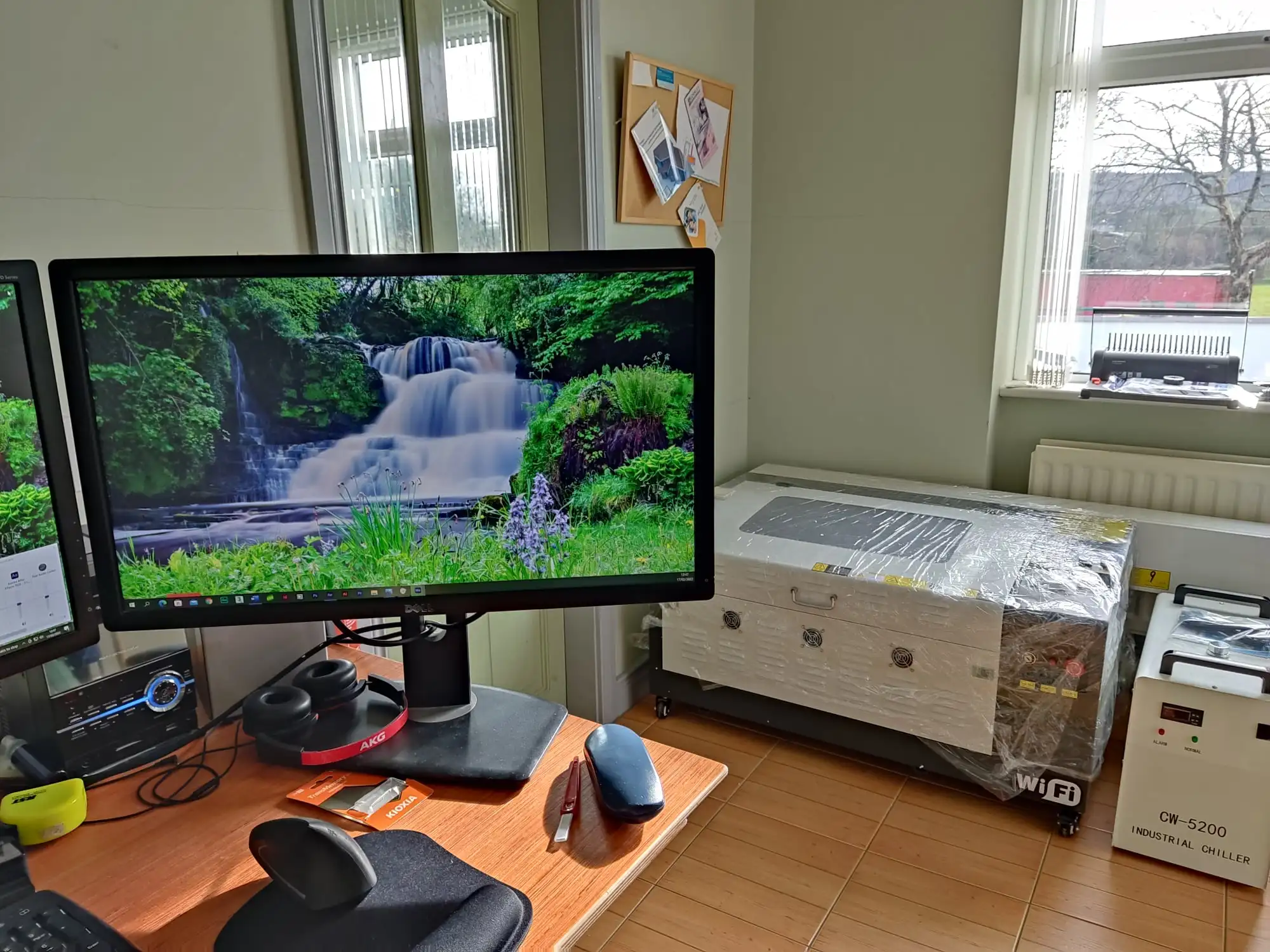 Hot selling high-precision HT 460 laser engraving machine 100W woodworking cutting machine