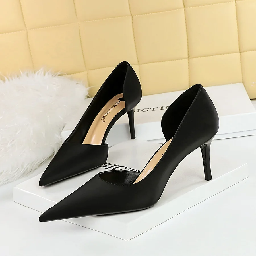 Low Chunky Heels for Women T-Strap Mary Jane Pumps Wedding Dress Shoes