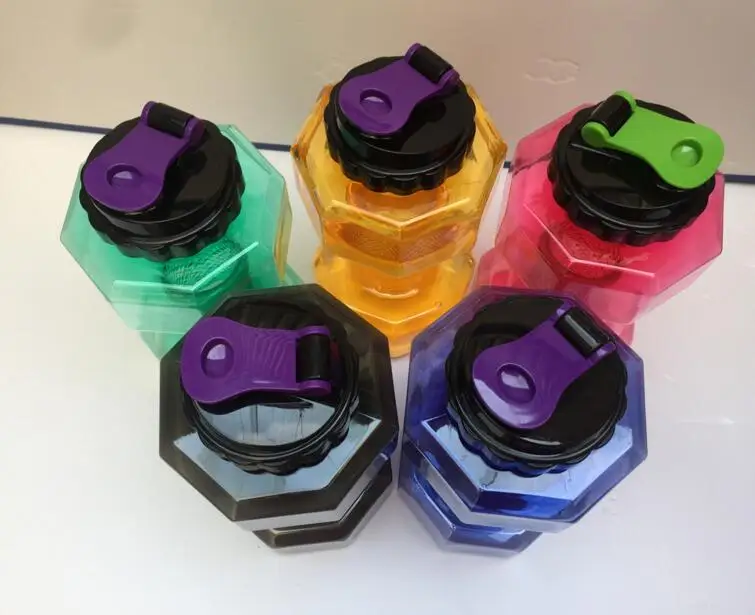 BPA free food grade plastic 2.2L Multi-function dumbbell plastic water cup