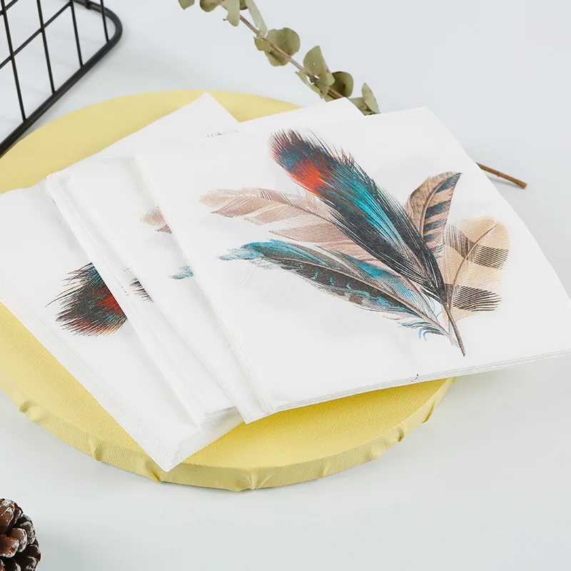 Creative feathers, exquisite printing, bronzing napkins, wedding supplies, colored tissues can be customized