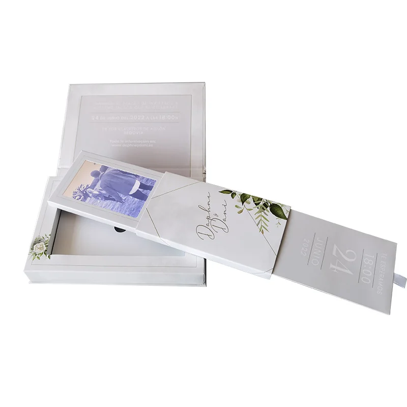 Вытащите индивидуальную 7-дюймовую светодиодную голосовую подарочную карту почтовые рассылки рекламная видеооткрытка вытяните цифровую брошюру.