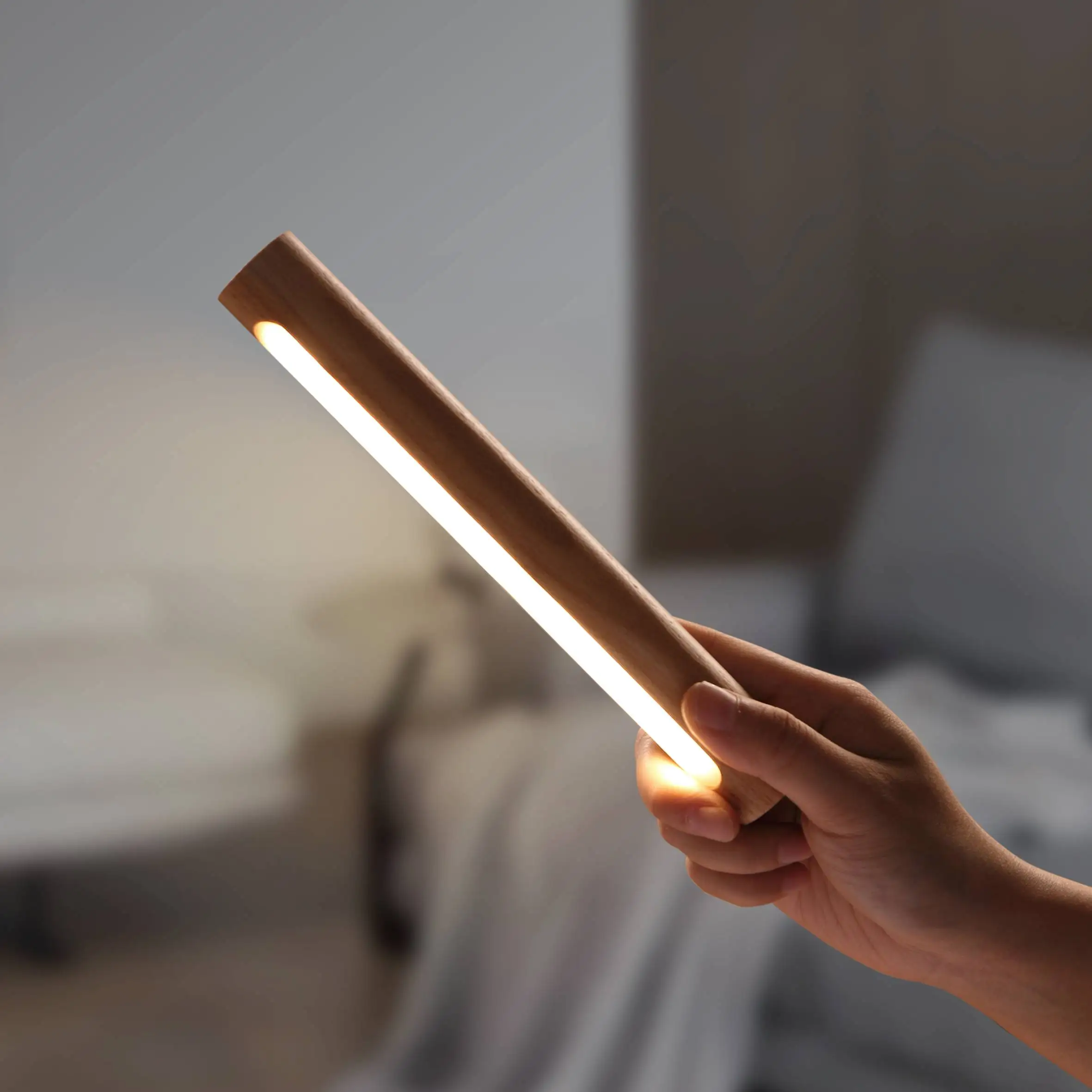 The Latest 2024 ODM/OEM Modern Wood Night Light for The Bedroom Bed Magnetic Base Removable Portable Night Light