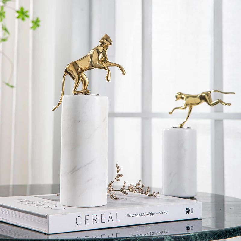 Brass decorations custom luxury brass gymnast desktop marble ornaments high-grade hotel decorations Brass leopard Sculpture