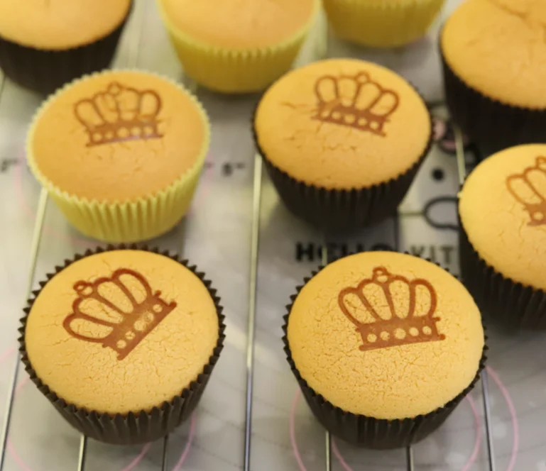 Large output Sandwich cake Egg pie cake Cupcake production line Cream, ice cream filling cake making machine made in China