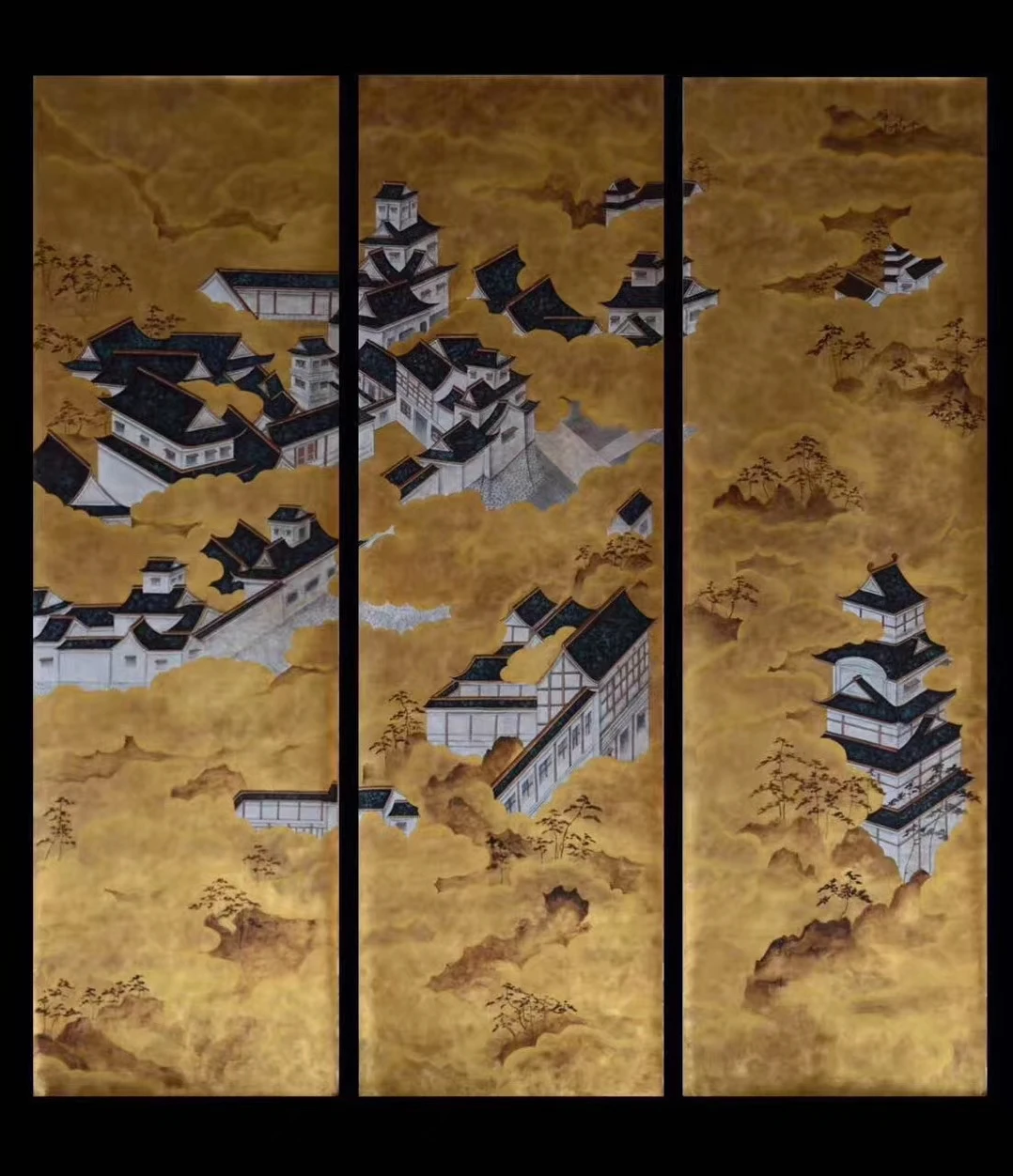 ROYI ART Chinoiserie hand painted wallpaper colours on real silver gilede paper