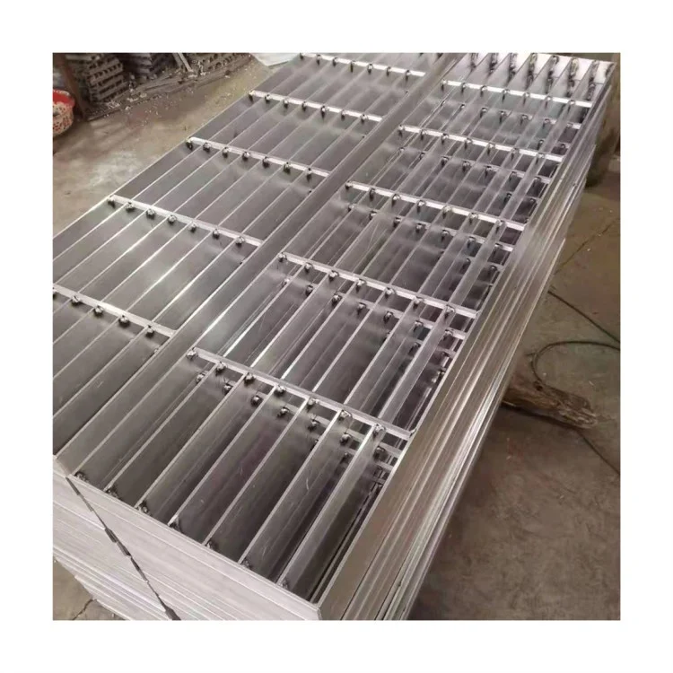 Steel grating i 50*5*3 galvanized cellular steel floor grating 2*1 production equipment of flat steel grating trench drain