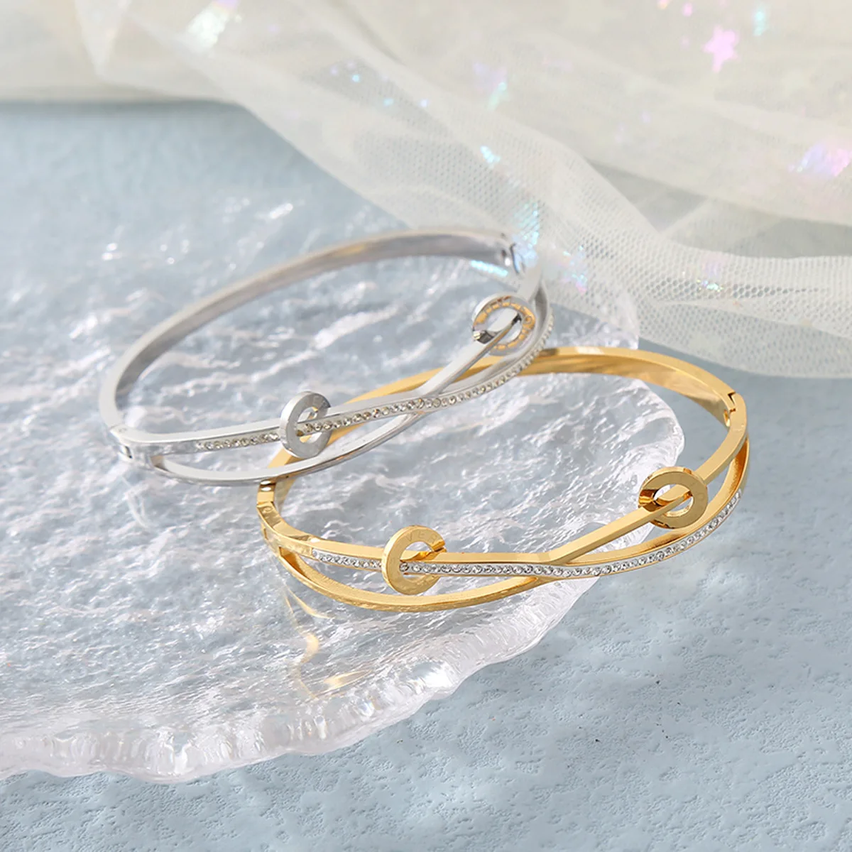 New Simple Cross Diamond Cuff Bracelet Bangle Gold Plated Hollow-out Round Letter Titanium Steel Bracelet