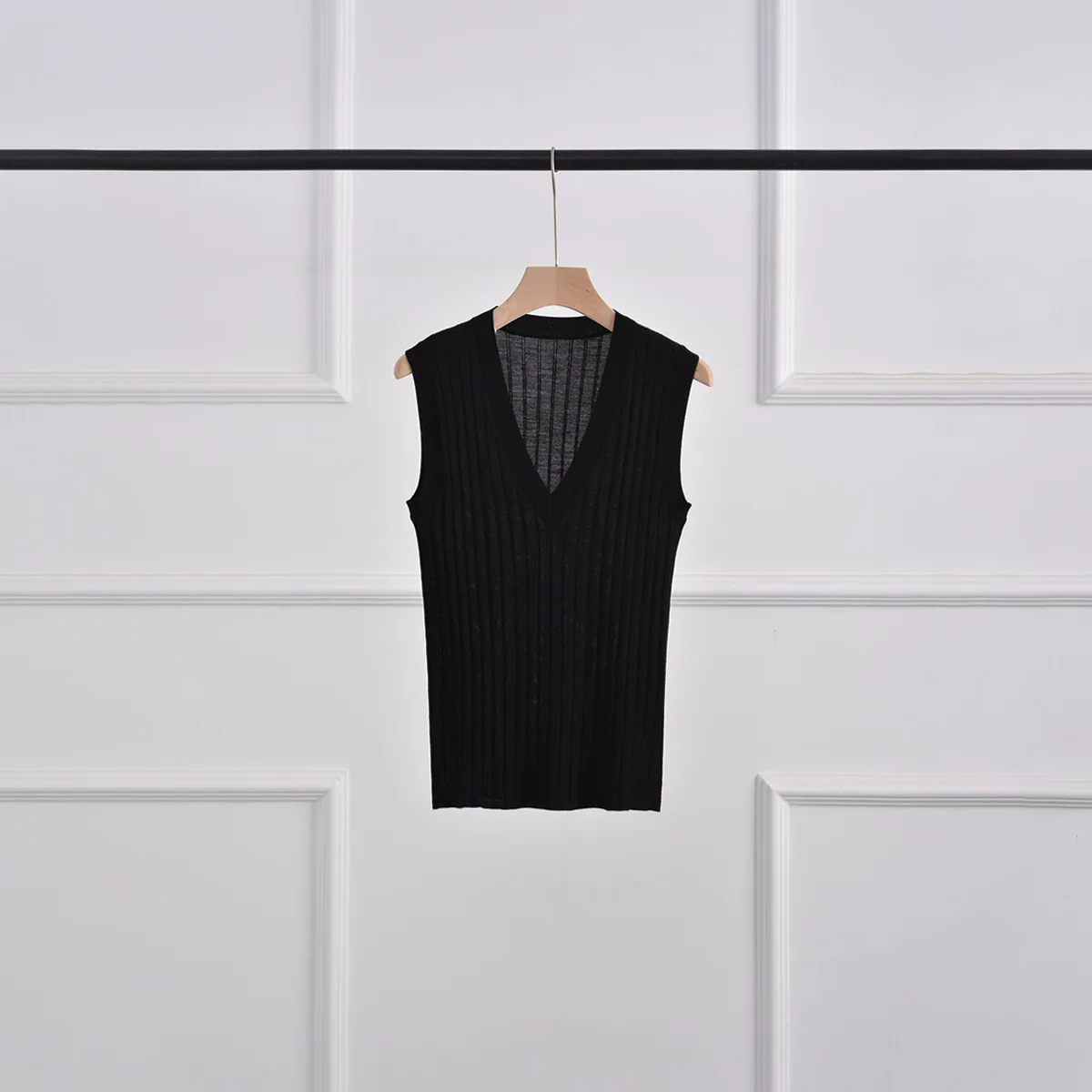 Factory Wholesale Summer Women Vest Sweater Pullover V-neck Sleeveless Slim Fit Wool Knitwear Vest