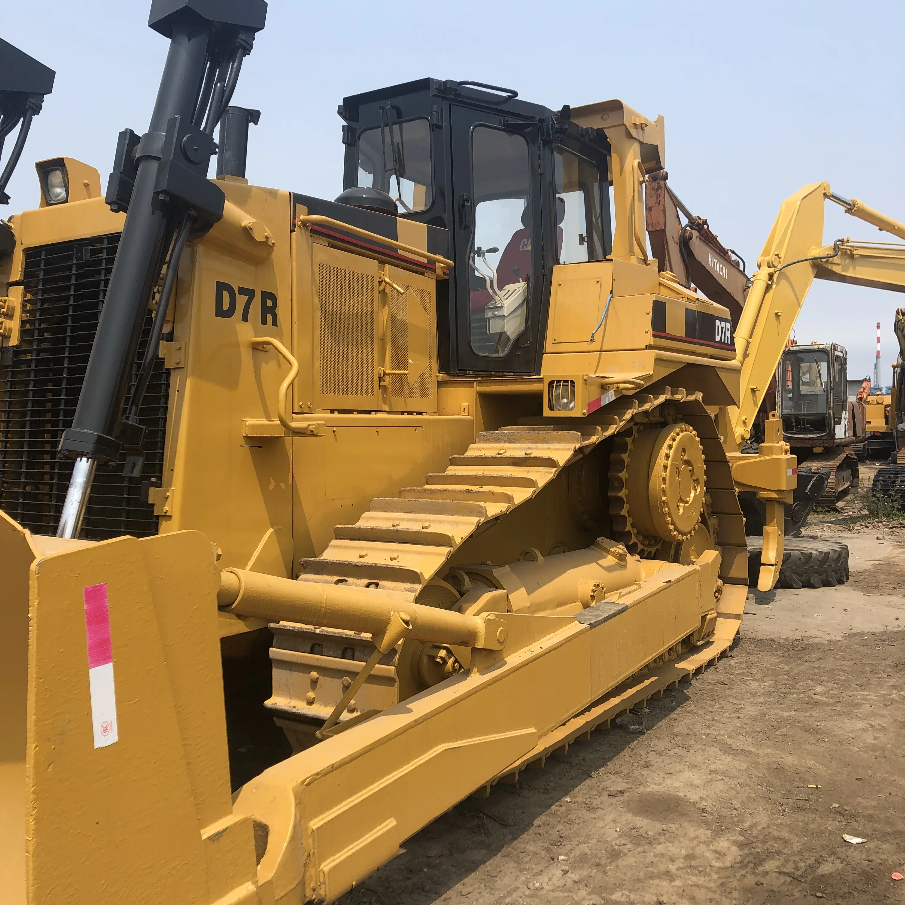 Б/у гусеничный бульдозер CAT D7H D6H D6R D7R D8H D7G D8R D5M komatsuu d85 d275 d375 Сделано в