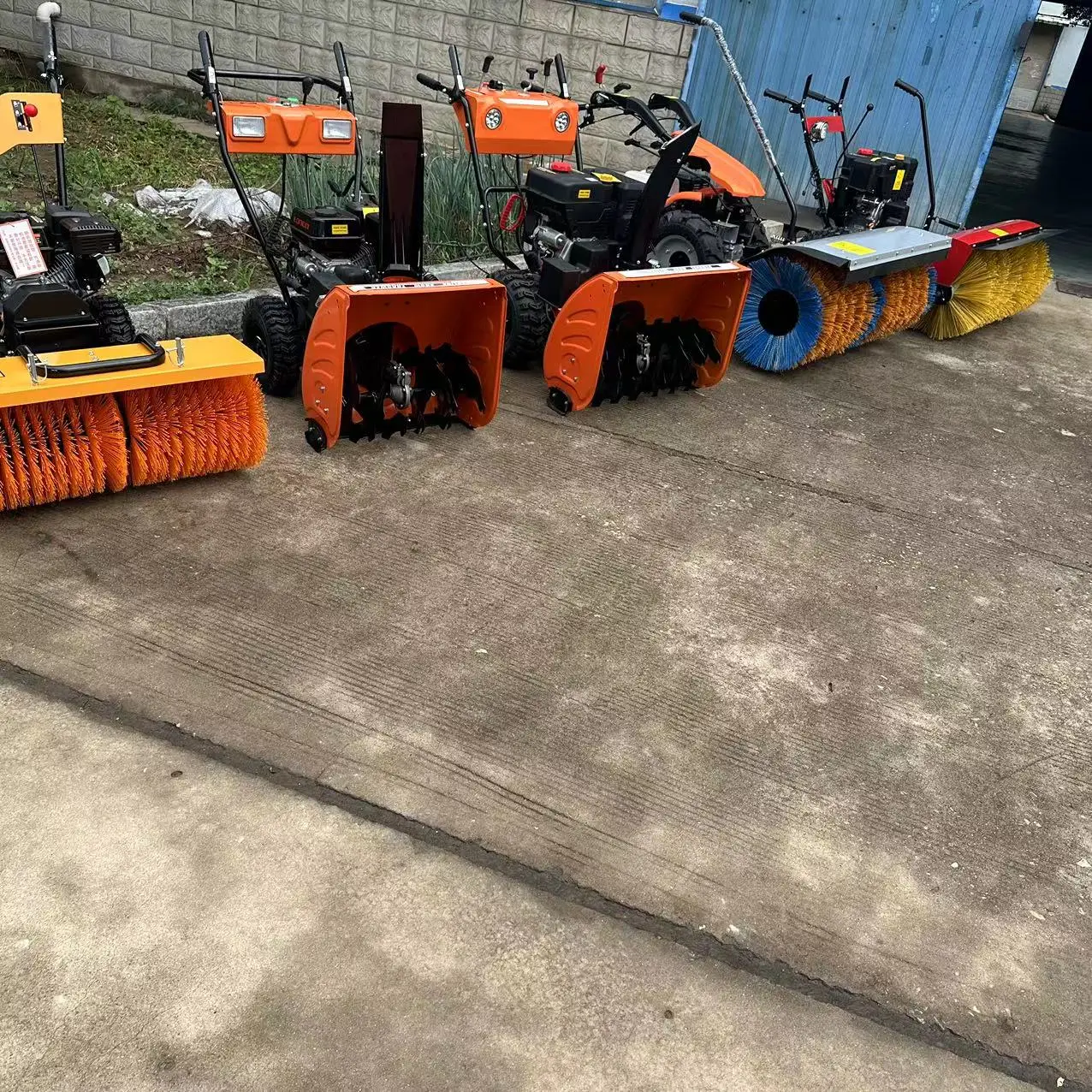Three-in-one Multifunctional Street Snow Blower 13hp Sweeper