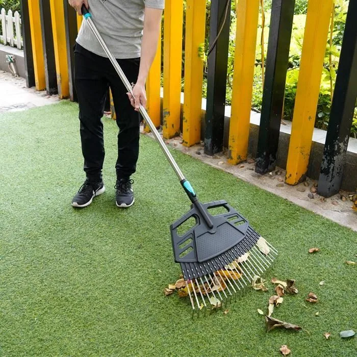 Wholesale Carbon Steel Lightweight Lawn Rake Garden Leaf Rake