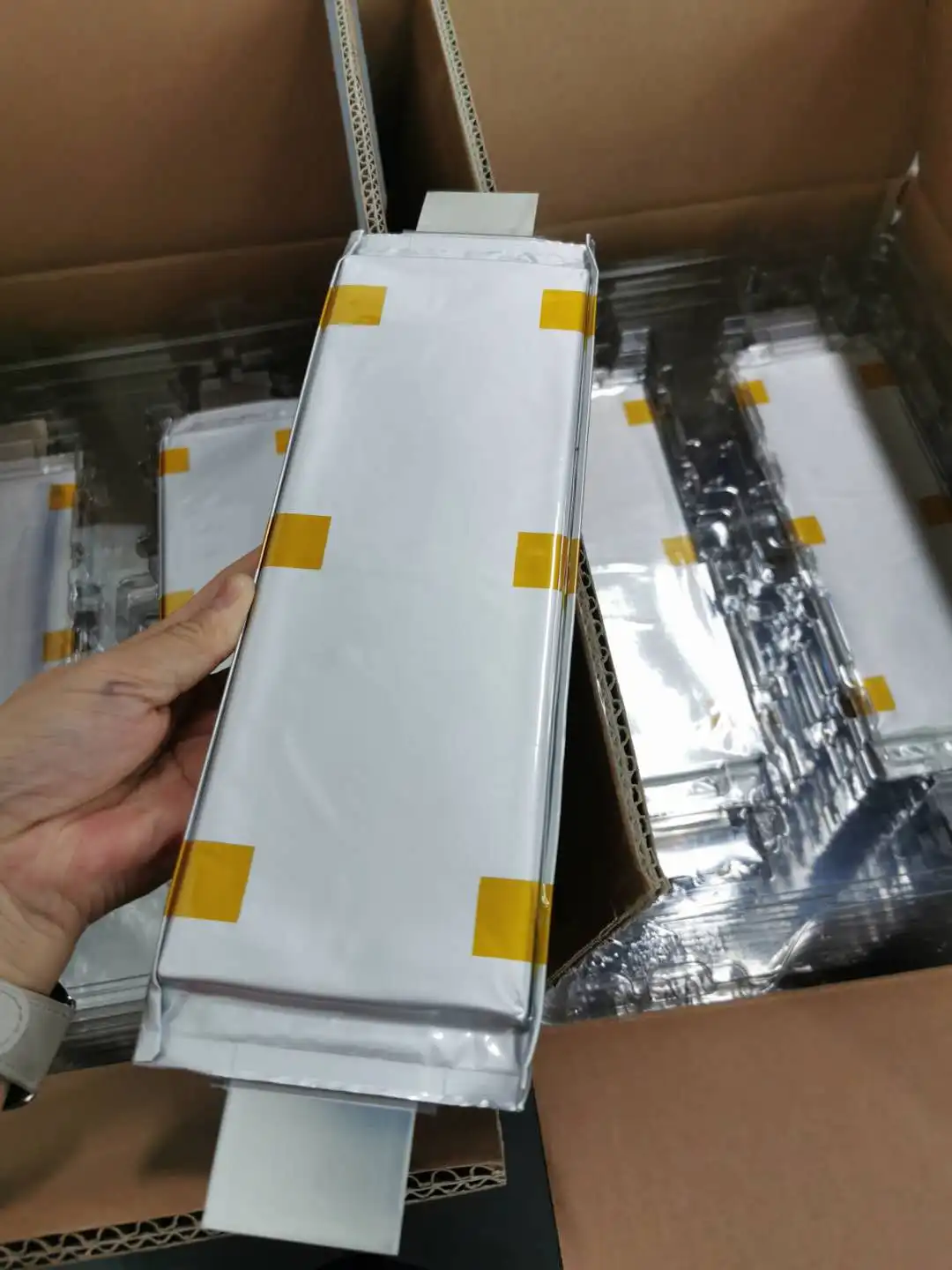 Factory Lithium-ion Polymer Battery 3.7V 60Ah NMC battery cell for sale