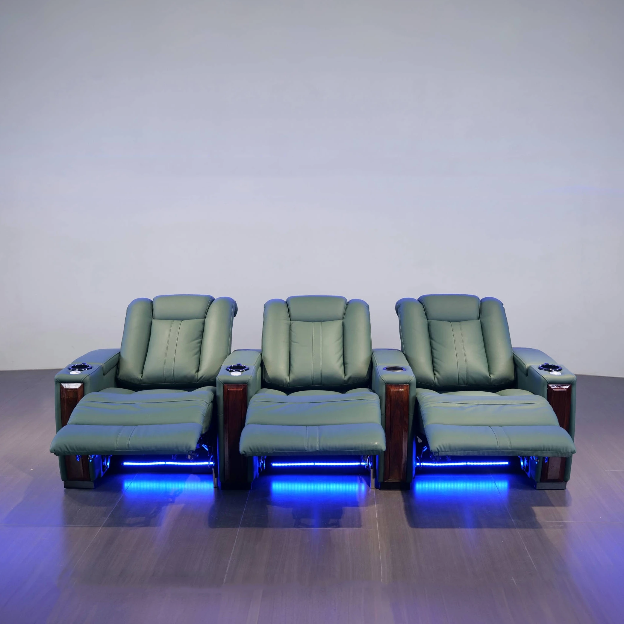 Factory Direct custom home cinema sofa Electric seat Cinema with electric head rest electric pedal leather recliner