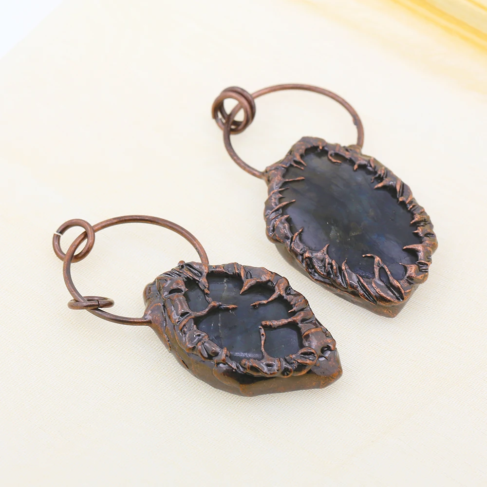 Natural Raw Quartz Antique Brass Black Stone Pendant for Jewelry