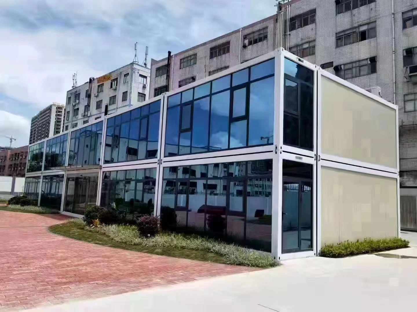 Portable Flat Pack Price Prefab Homes Living Prefabricated Container House Mobile Ready Made Steel Design Modular China Office