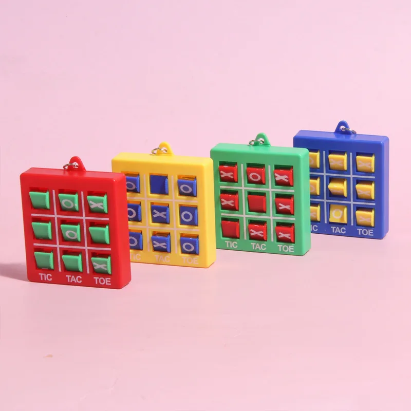 Novelty Mini Tic Tac Toe XO Chess Game Keychain Funny Colorful Plastic Toy for Kids Unisex 2-4 Years and 5-7 Years Age Range