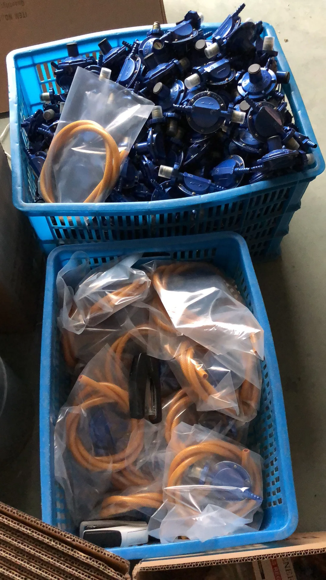 China source factory wholesale safety high quality aluminium gas lpg regulator with gas pipe hose