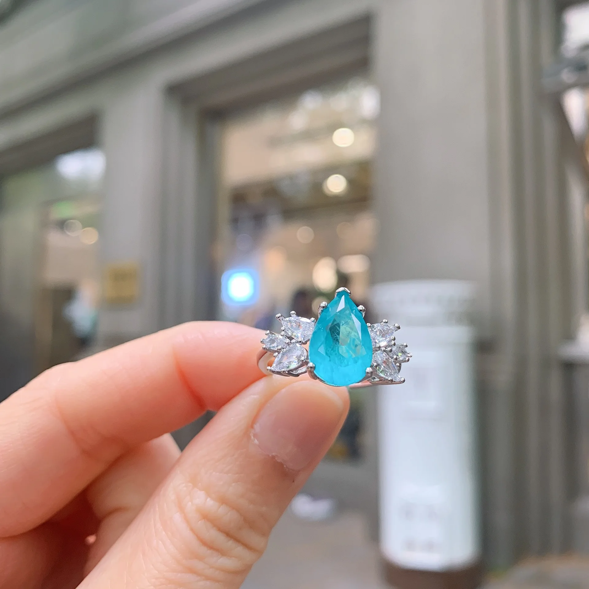 High Quality Paraiba Pear Waterdrop Shape Ring Hot Sale New White Gold Plated Custom Synthetic Stone Rings Jewelry