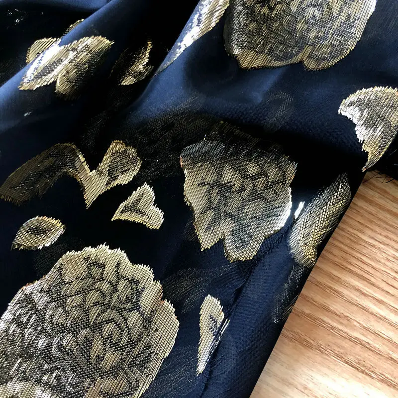 Jacquard Flower Printed Gold Metallic Yarn Design 100% Polyester Fabric Customized Viscose Silk Velvet Fabric Chiffon Fabric 70D