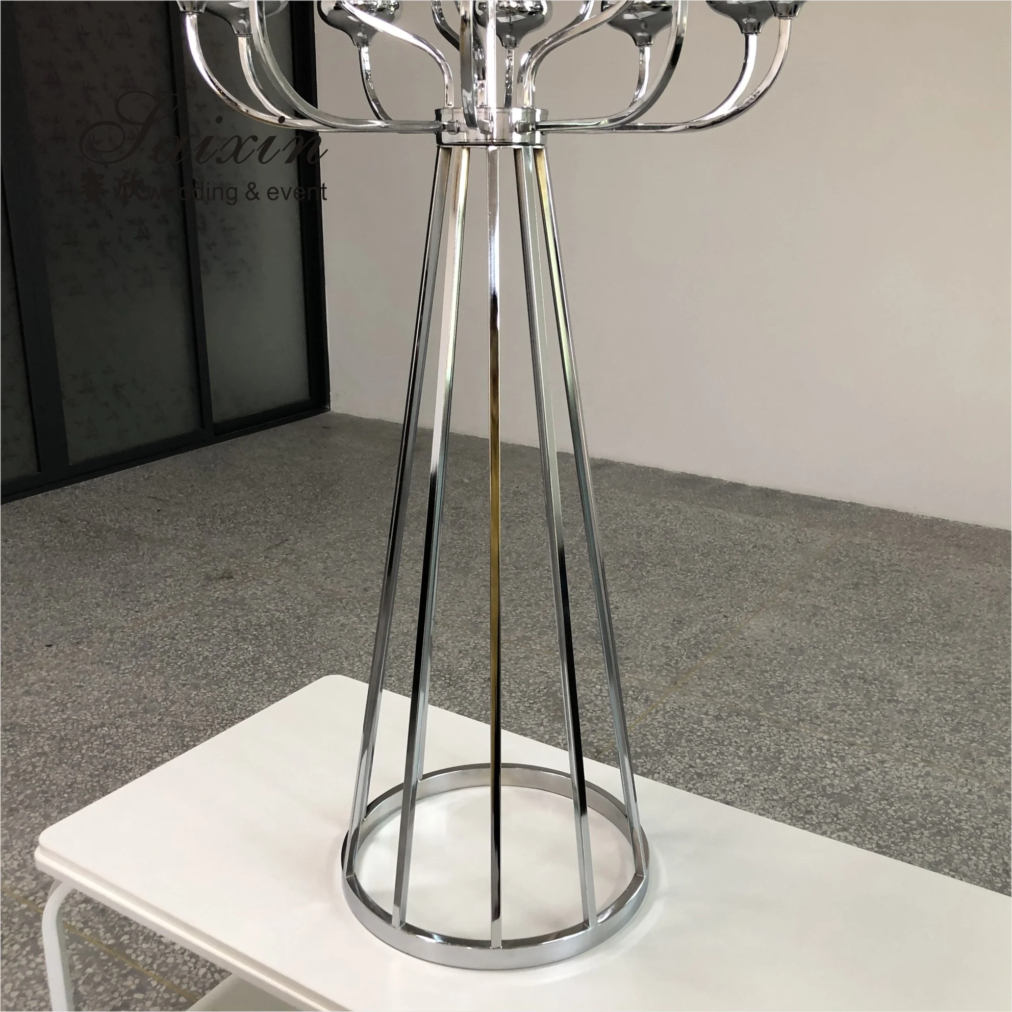 New ZT-398 unique 15 arms silver Metal wedding table candle stand