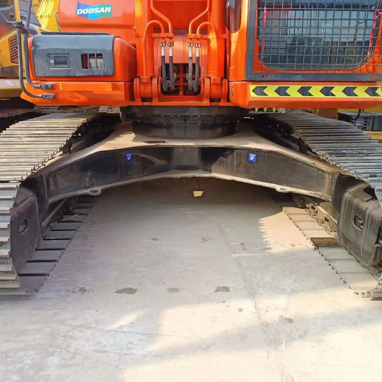 Экскаватор б/у Doosan DX300 экскаватор гусеничный по низкой цене