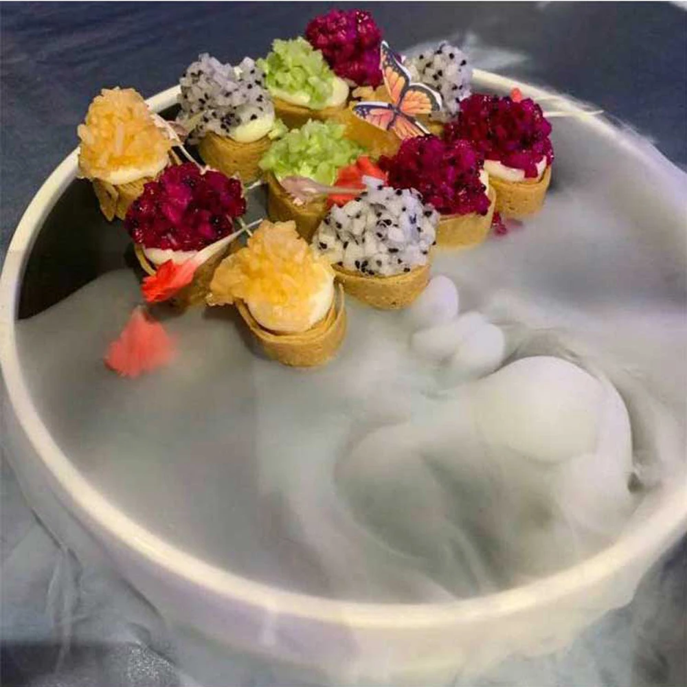 
Japanese Tableware Hotel Restaurant Tray Sushi Salmon Sashimi Plate Black And White Round Matte Dry Ice Plate 